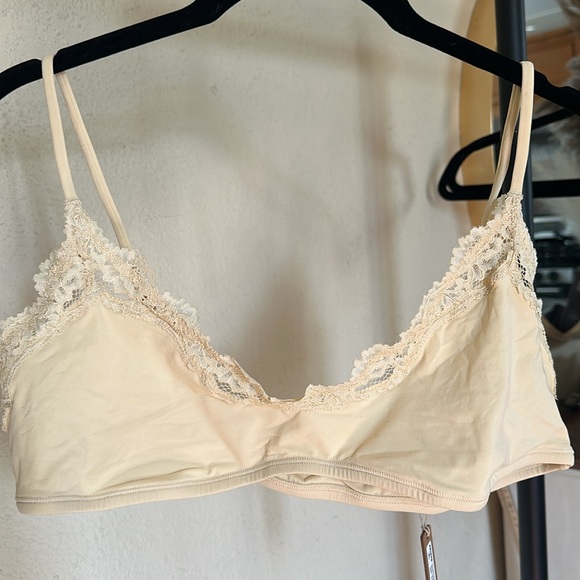 Skim Fits Everybody Lace Scoop Bralette Butter Size XL - Picture 1 of 5